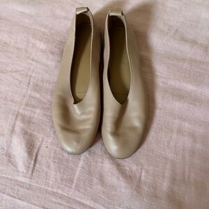 everlane day glove size 5.5